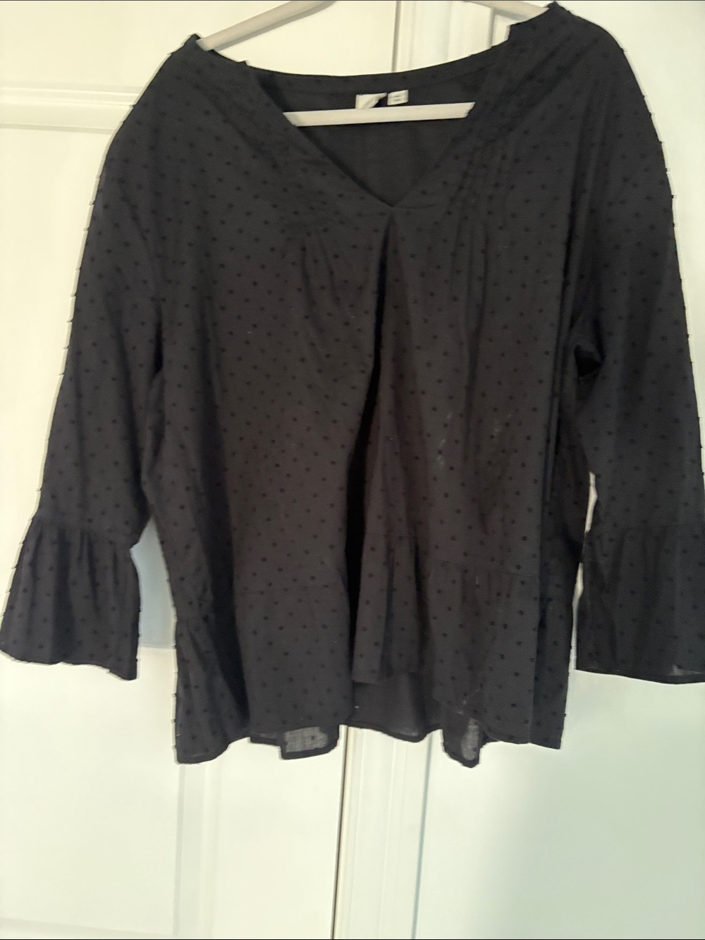 GAP Black Swiss Dot V-Neck Pintuck Blouse